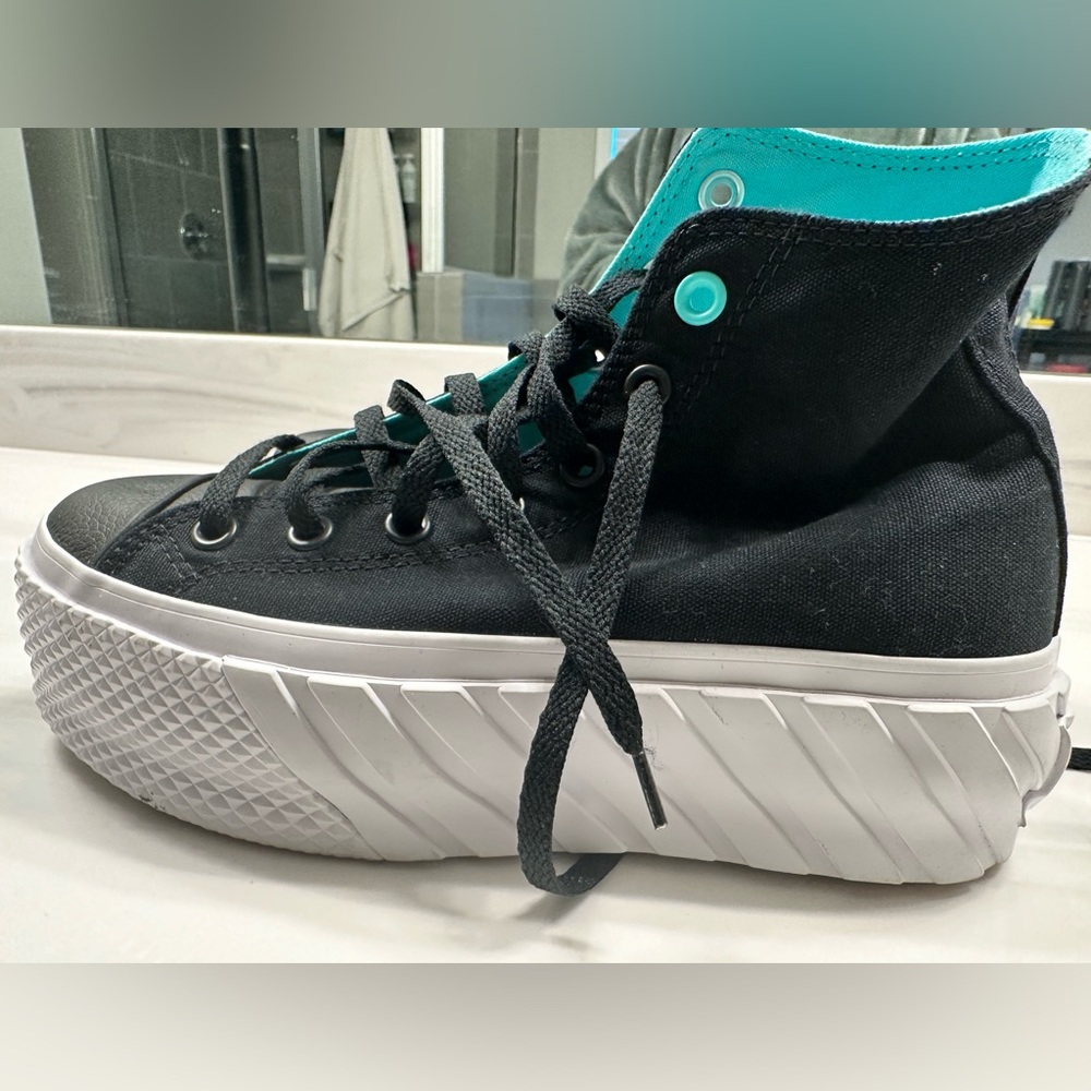 Platform converse size 7.5 women